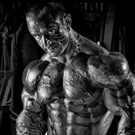 Lee Priest