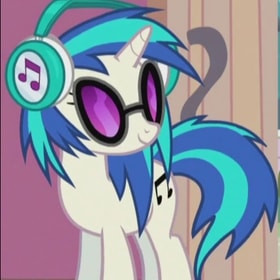 DJ Pon-3 (Vinyl Scratch)