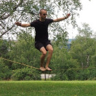 Слэклайнинг